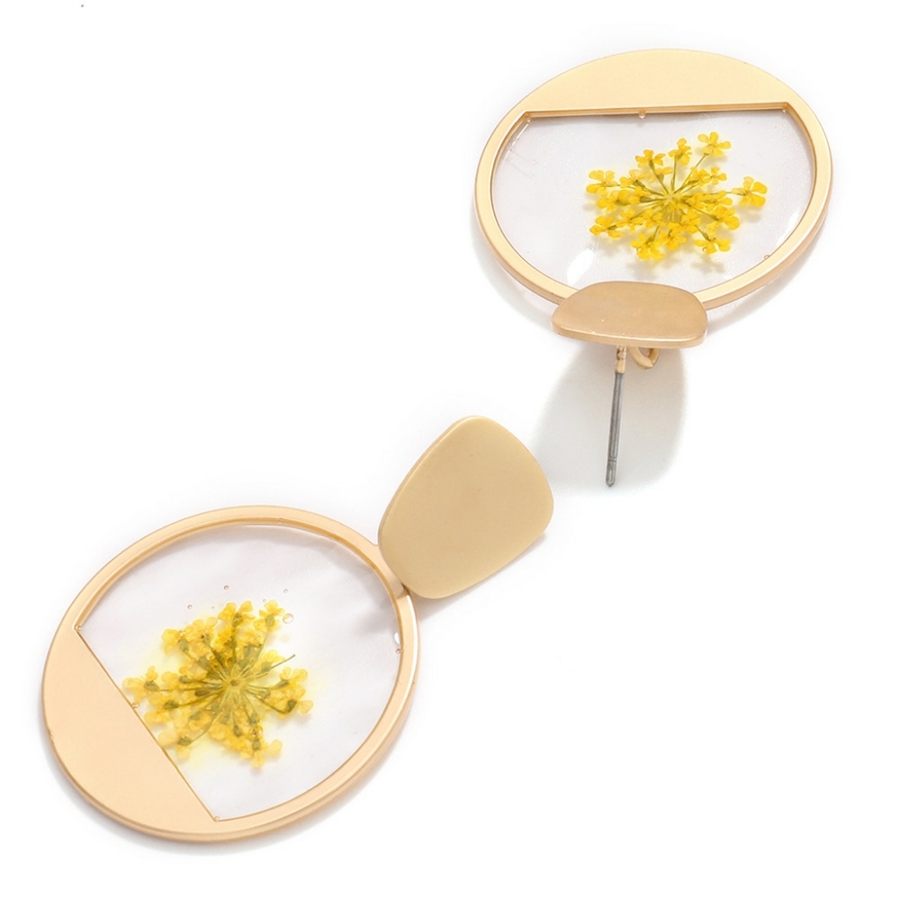 Gold earrings with natural flowers